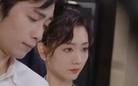 捡个总裁当老公第76集